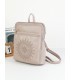 T11514 - Mochila con bordado para mujer con adorno a juego